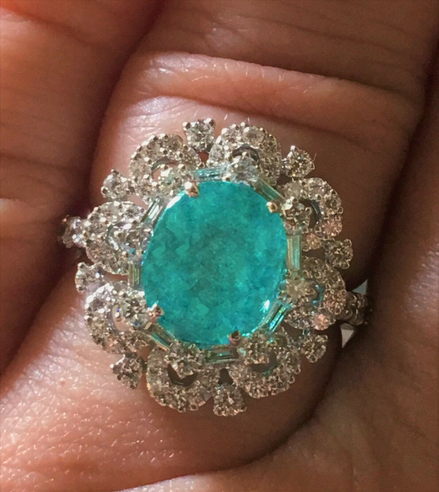 18K GOLD 6.89 CT GIA CERTIFIED NEON GREEN BLUE PARAIBA TOURMALINE